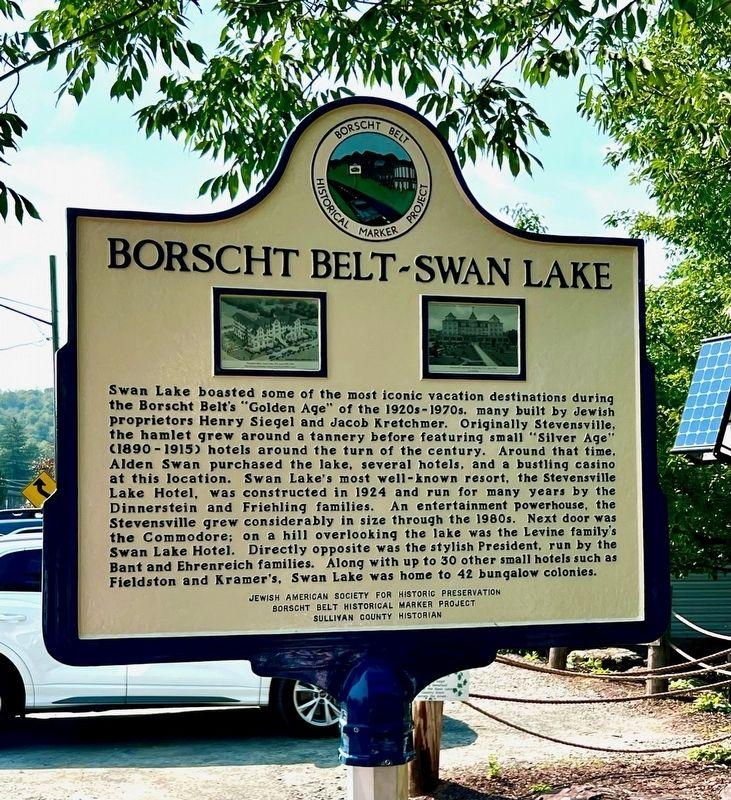 Borscht Belt historical marker for Swan Lake